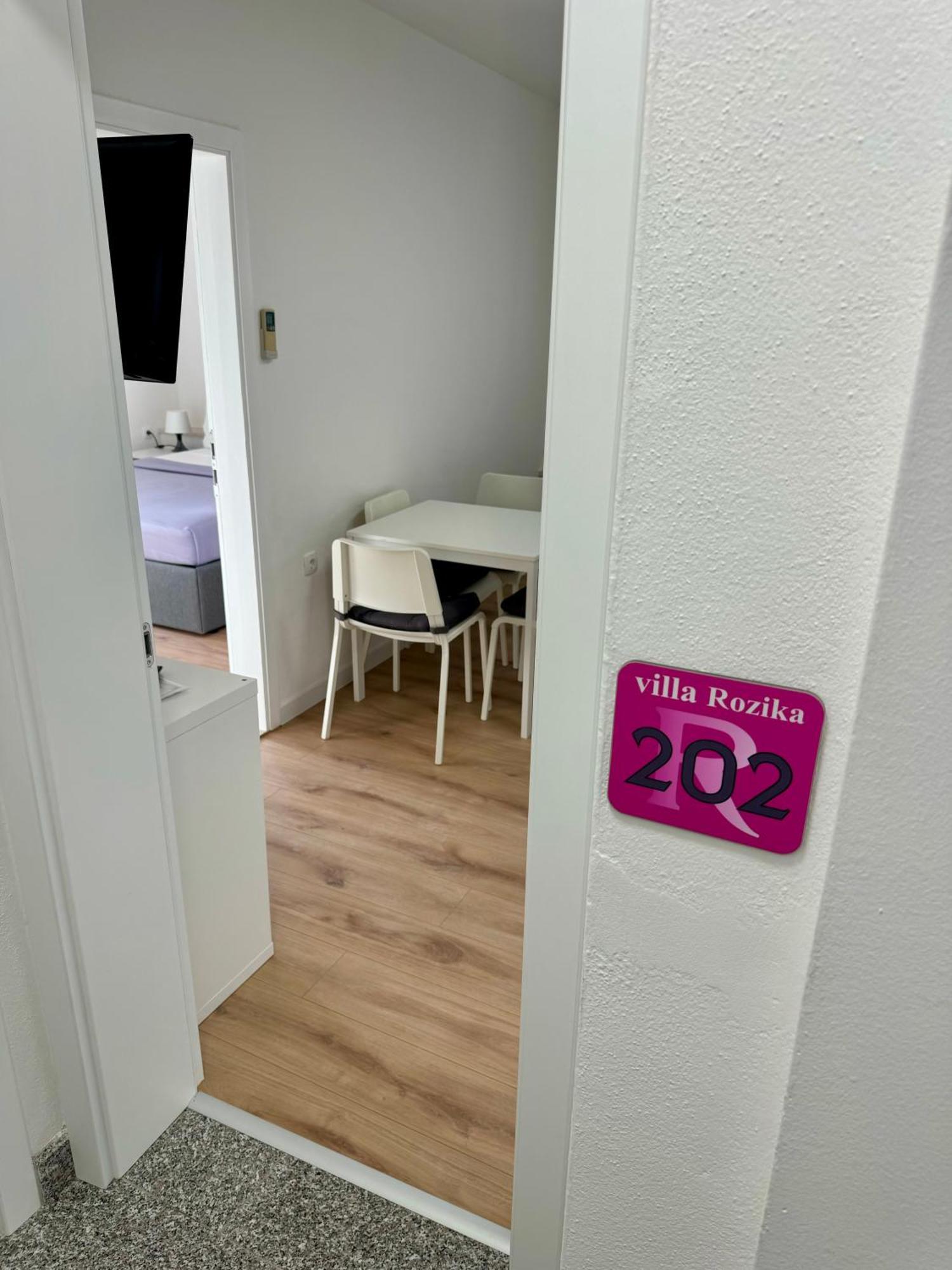 Villa Rozika Baška Voda Buitenkant foto
